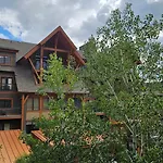Gracie\'S Place